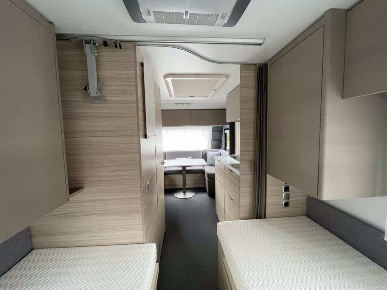 ADRIA 502 UL 60 Years Ansicht 8 für Fahrzeugdetailseite