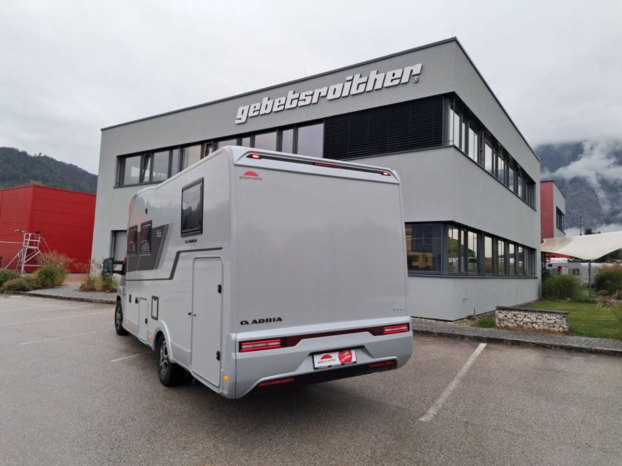ADRIA 670 DL 60 Years -Abverkaufsstück Ansicht 6 für Fahrzeugdetailseite