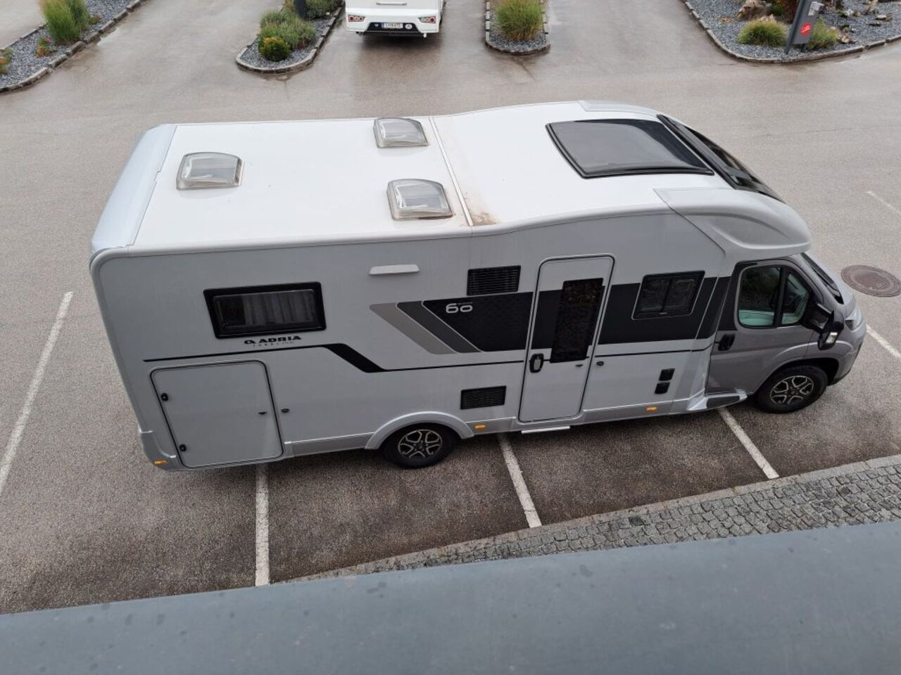 ADRIA 670 DL 60 Years -Abverkaufsstück Ansicht 7 für Fahrzeugdetailseite