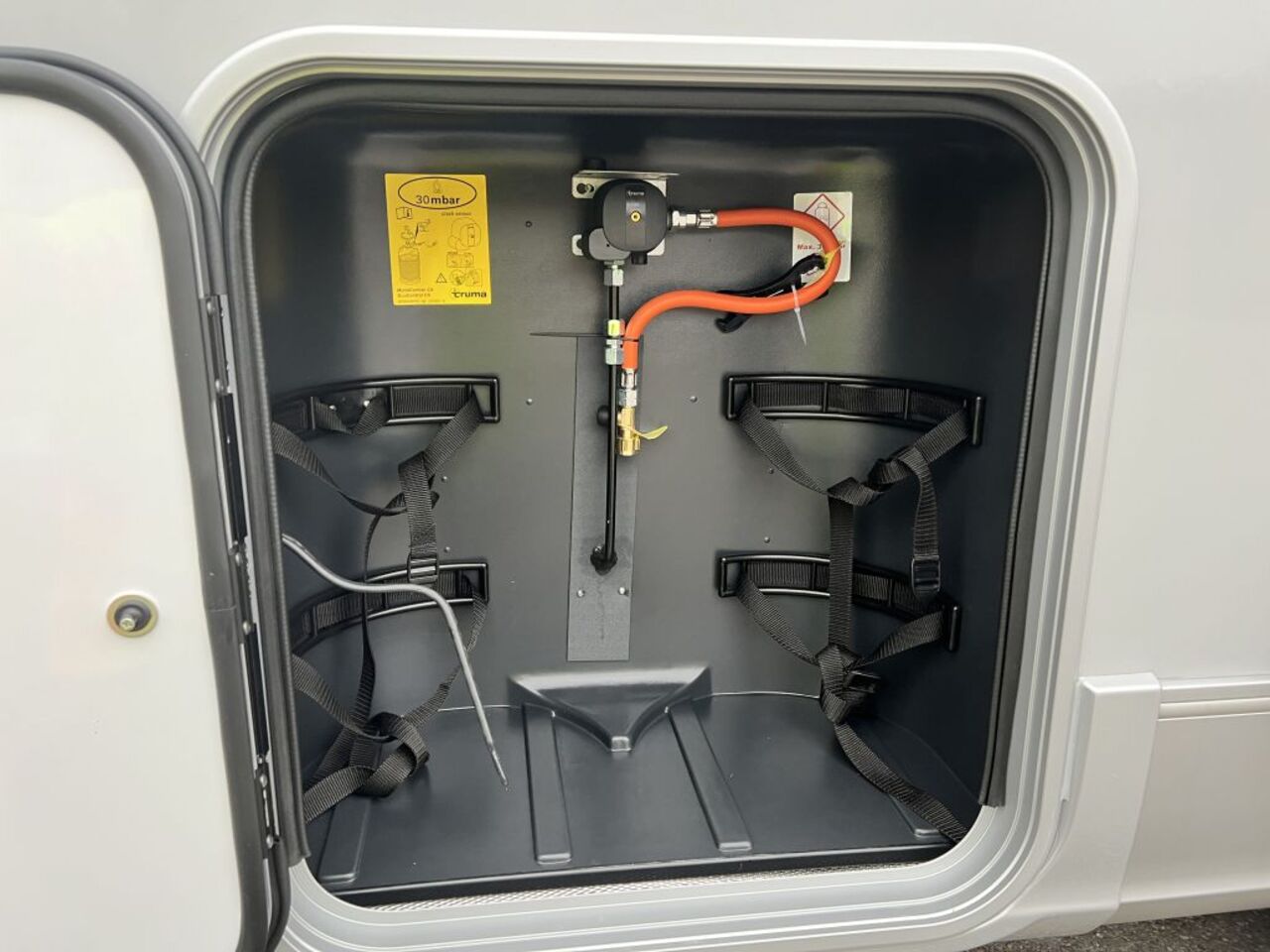 ADRIA 670 DL 60 Years -Abverkaufsstück Ansicht 8 für Fahrzeugdetailseite
