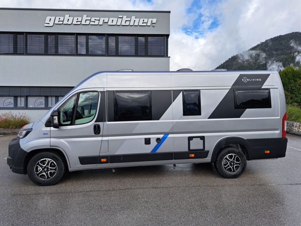 SUN LIVING 65 GX -20ED - ab Euro 79.070,-- Ansicht 3 für Fahrzeugdetailseite