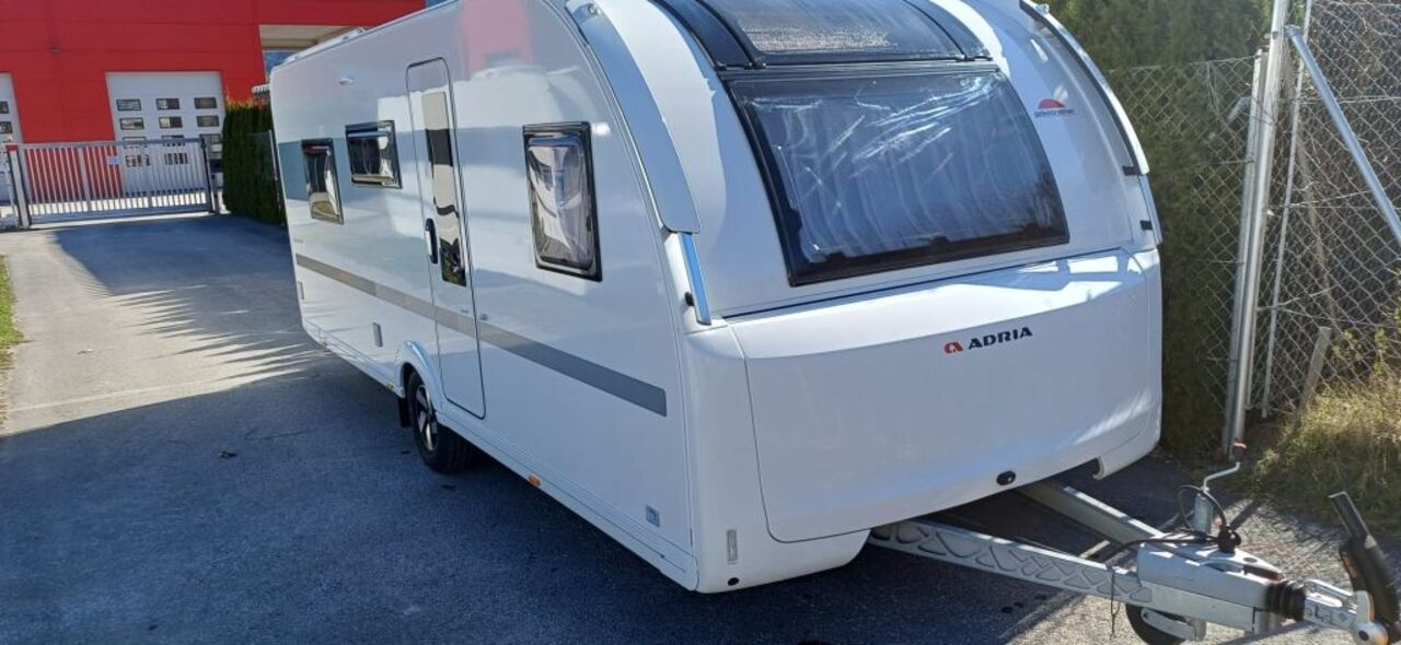ADRIA 593 UP - Abverkauf- Doppelbett Ansicht 4 für Fahrzeugdetailseite