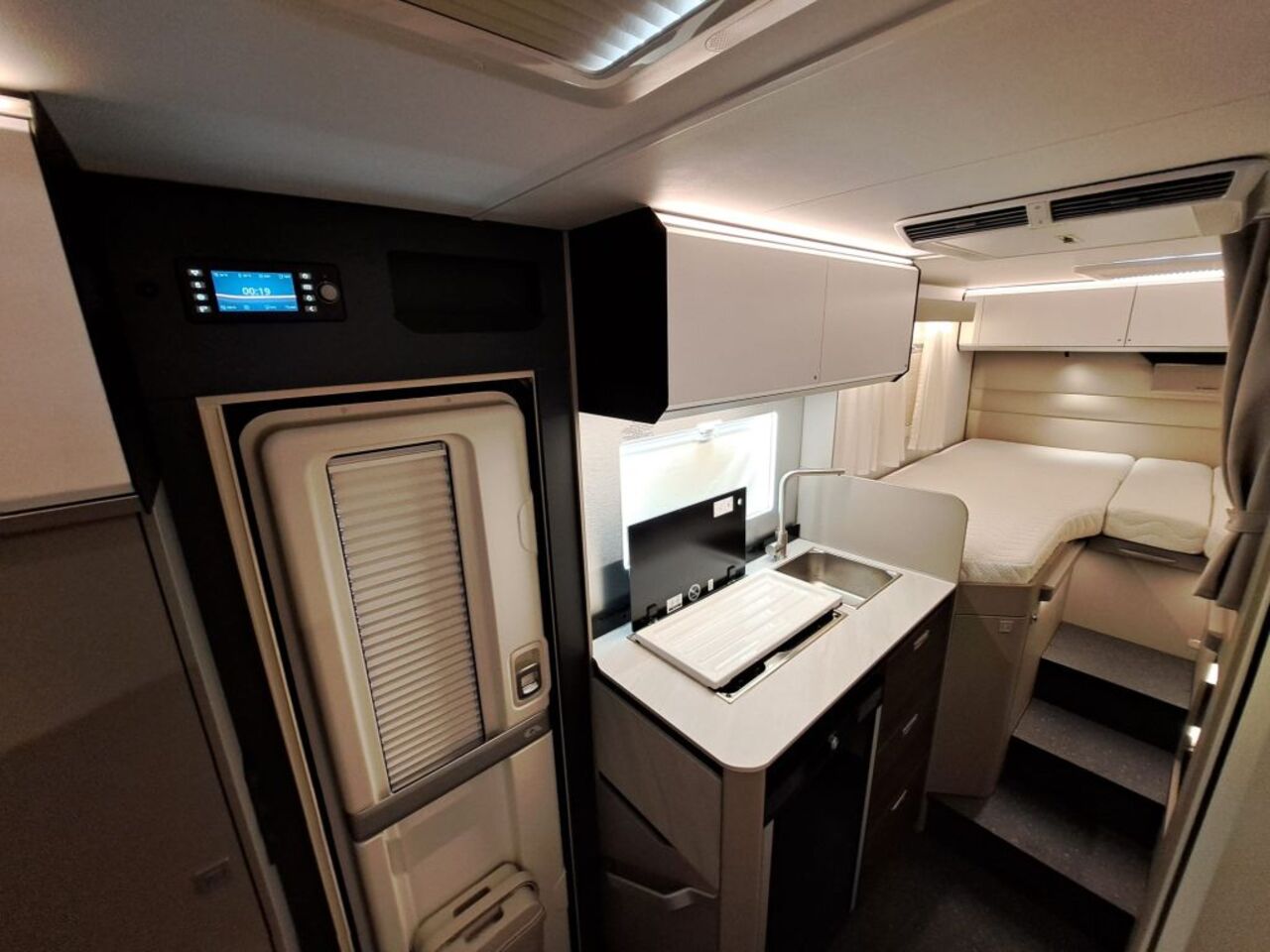 ADRIA Supreme SL - ab Euro 103.020,-- Ansicht 14 für Fahrzeugdetailseite
