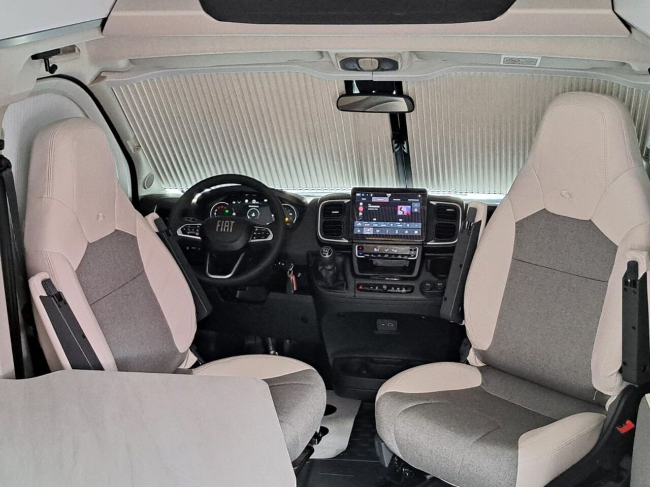 ADRIA Supreme SL - ab Euro 103.020,-- Ansicht 9 für Fahrzeugdetailseite