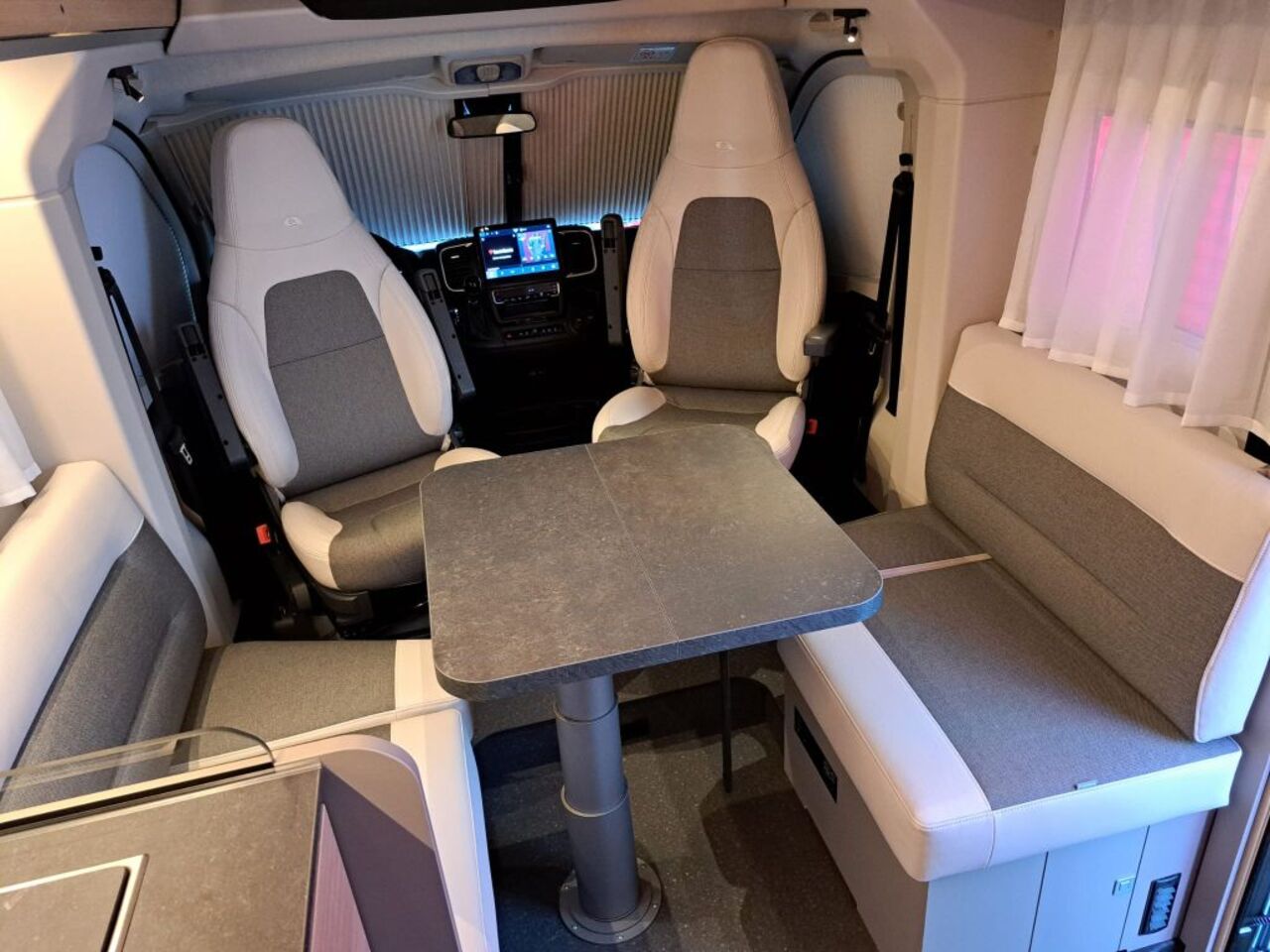 ADRIA Select DL - ab Euro 95.090.-- Ansicht 9 für Fahrzeugdetailseite