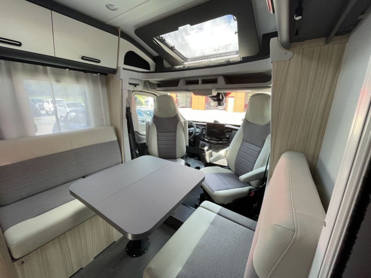 SUN LIVING 70 DL -20ED- ab Euro 76.084,-- Ansicht 19 für Fahrzeugdetailseite
