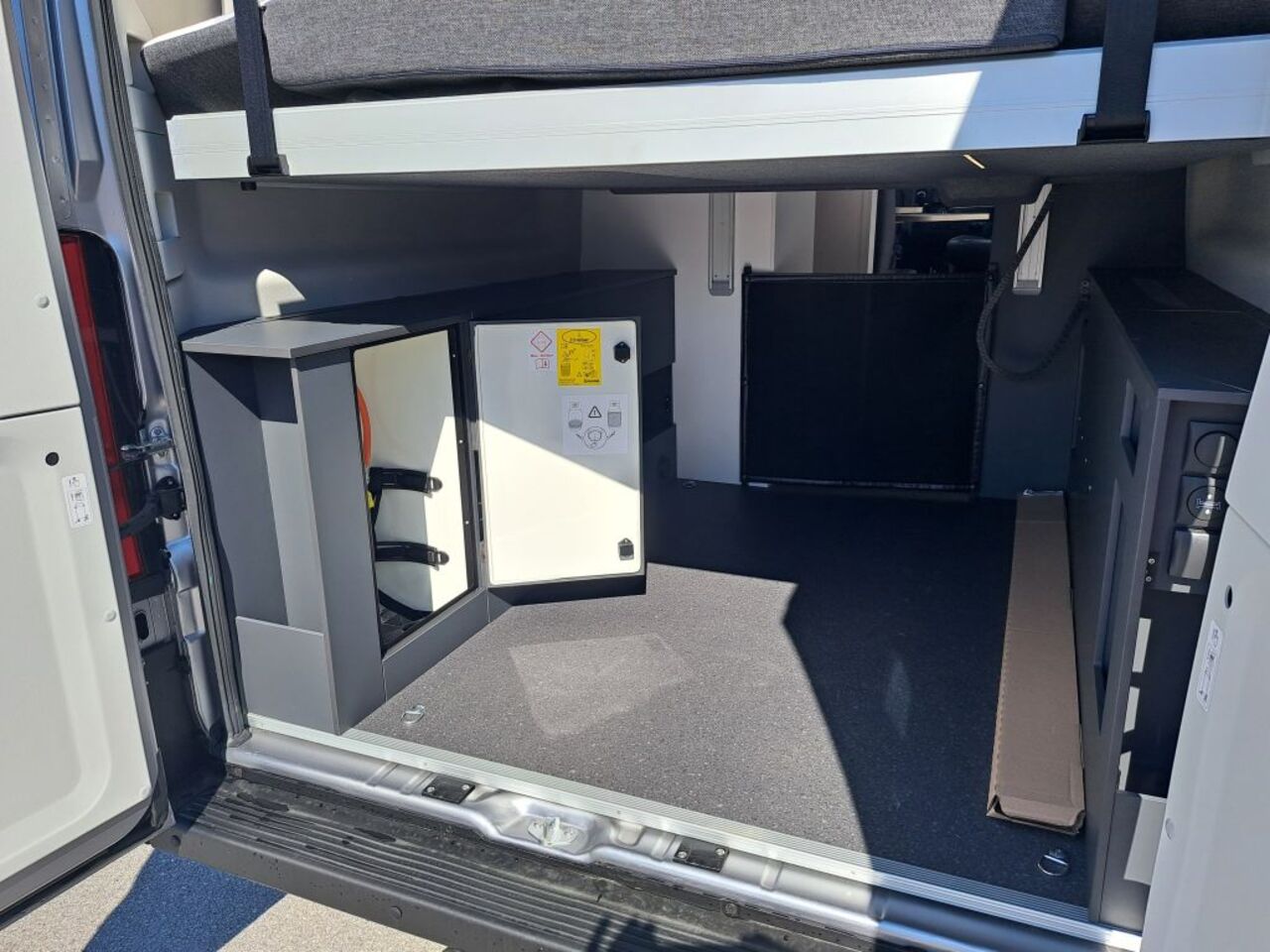 ADRIA 640 SGX 60 Years Ansicht 11 für Fahrzeugdetailseite