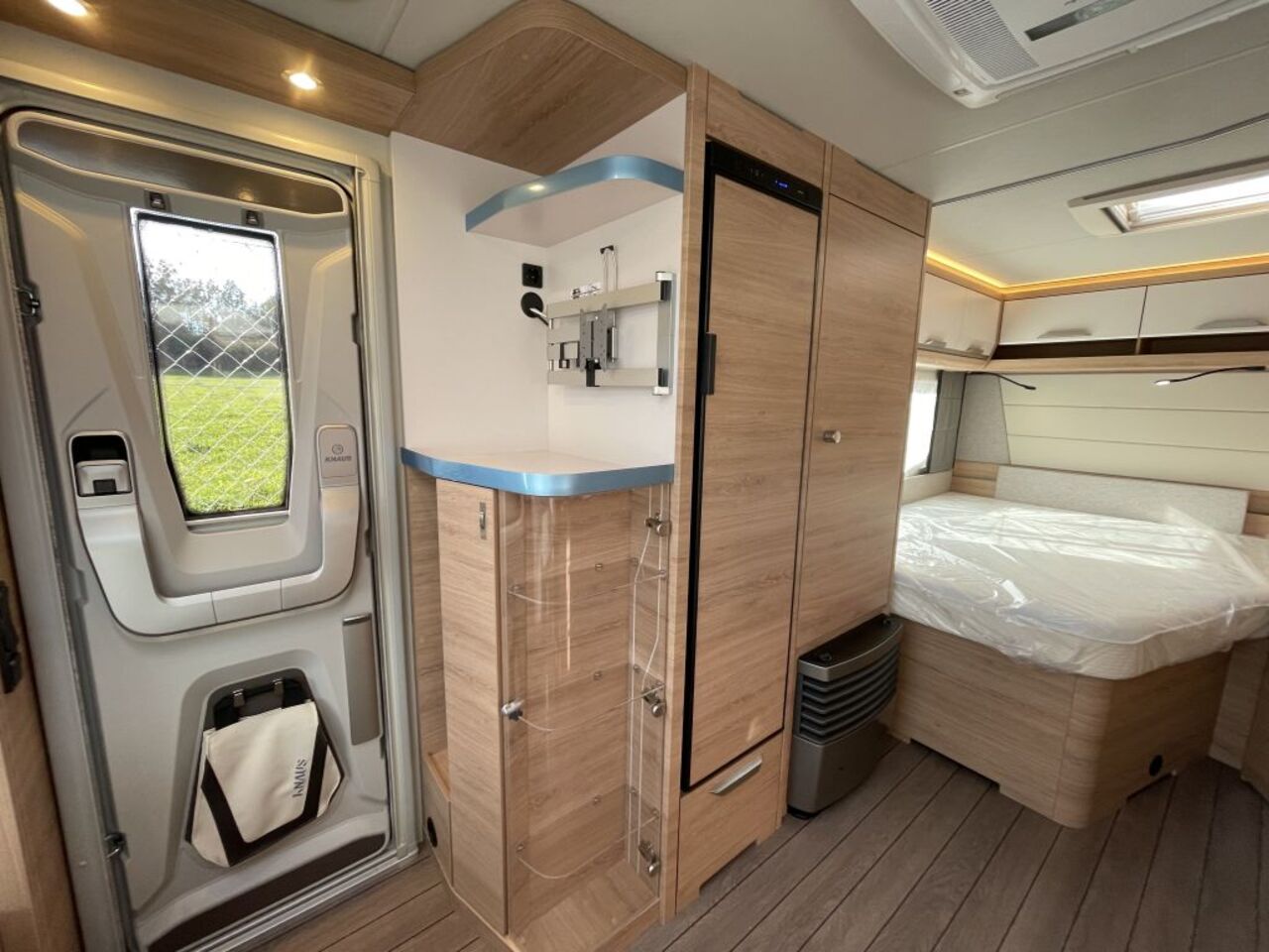 KNAUS 580 UF Black Selection Ansicht 12 für Fahrzeugdetailseite
