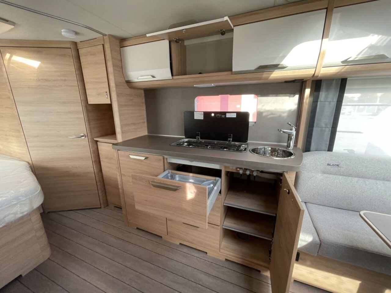 KNAUS 580 UF Black Selection Ansicht 19 für Fahrzeugdetailseite