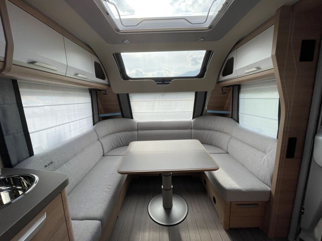 KNAUS 580 UF Black Selection Ansicht 7 für Fahrzeugdetailseite