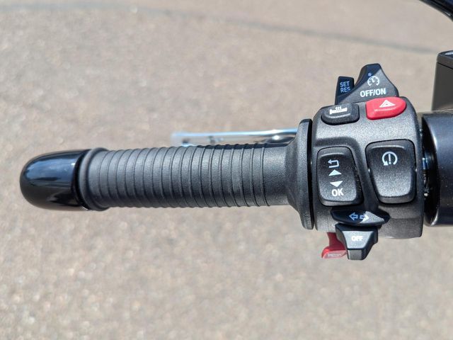 BMW R 18 Komfort-Paket Headlight Pro Sitzbank hoch ABS Ansicht 14 für Fahrzeugdetailseite