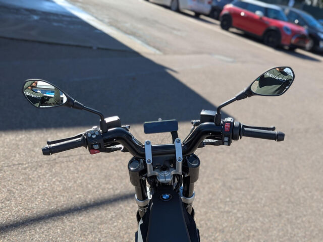 BMW CE 02 AM ABS am Vorderrad LED el. RÃ¼ckwÃ?&euro;rtsgang Ansicht 12 für Fahrzeugdetailseite