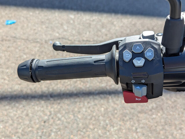 BMW CE 02 AM ABS am Vorderrad LED el. RÃ¼ckwÃ?&euro;rtsgang Ansicht 14 für Fahrzeugdetailseite