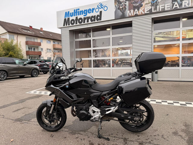 BMW F 900 XR Triple Black Aktiv-/Komfort-/Touren-Paket Ansicht 2 für Fahrzeugdetailseite