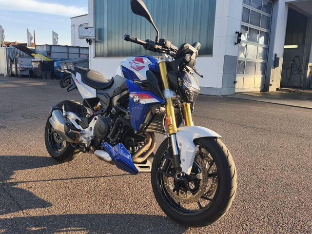 BMW F 900 R Style Sport Aktiv-/Dynamik-/Touren-/Komfor Ansicht 2 für Fahrzeugdetailseite
