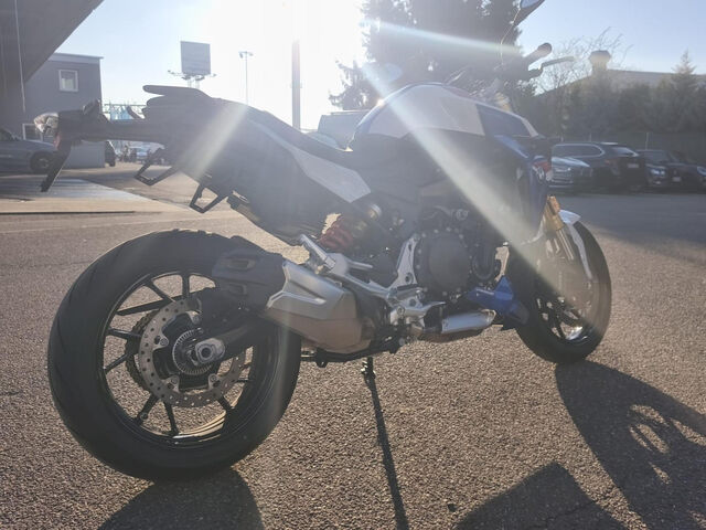 BMW F 900 R Style Sport Aktiv-/Dynamik-/Touren-/Komfor Ansicht 7 für Fahrzeugdetailseite