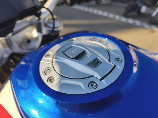 BMW F 900 R Style Sport Aktiv-/Dynamik-/Touren-/Komfor Ansicht 9 für Fahrzeugdetailseite