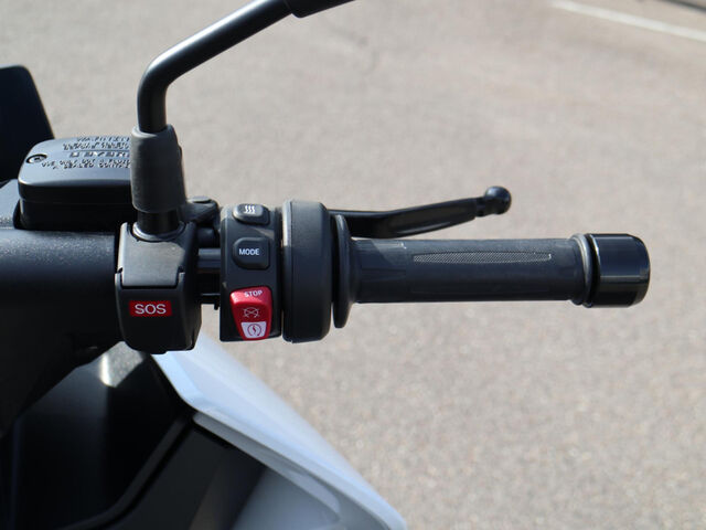 BMW CE 04 Komfort-/Dynamik-Paket Sitzhzg. ABS Pro LED Ansicht 13 für Fahrzeugdetailseite