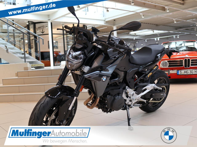 BMW F 900 R Triple Black Dynamik-/Komfort-Paket LED Ansicht 1 für Fahrzeugdetailseite