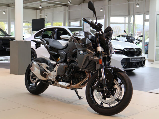 BMW F 900 R Triple Black Dynamik-/Komfort-Paket LED Ansicht 4 für Fahrzeugdetailseite
