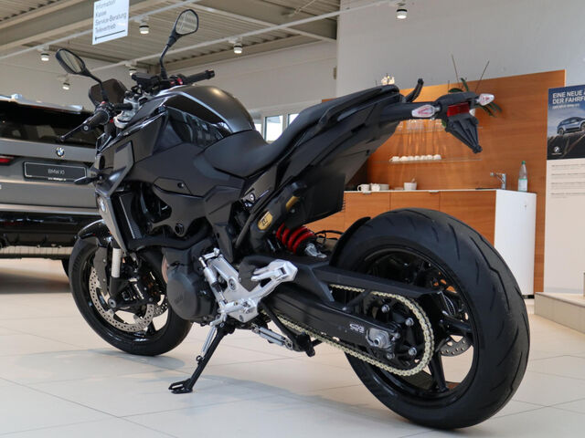 BMW F 900 R Triple Black Dynamik-/Komfort-Paket LED Ansicht 7 für Fahrzeugdetailseite
