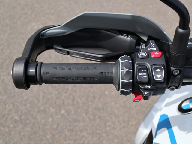 BMW R 1300 GS Oil Inclusive 5/50 Sitzhzg. 4 Pakete ABS Ansicht 14 für Fahrzeugdetailseite
