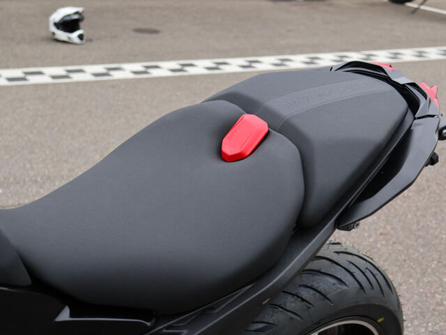 BMW R 1300 R Option 719 Komfort-/Dynamik-/Inno-Paket Ansicht 12 für Fahrzeugdetailseite
