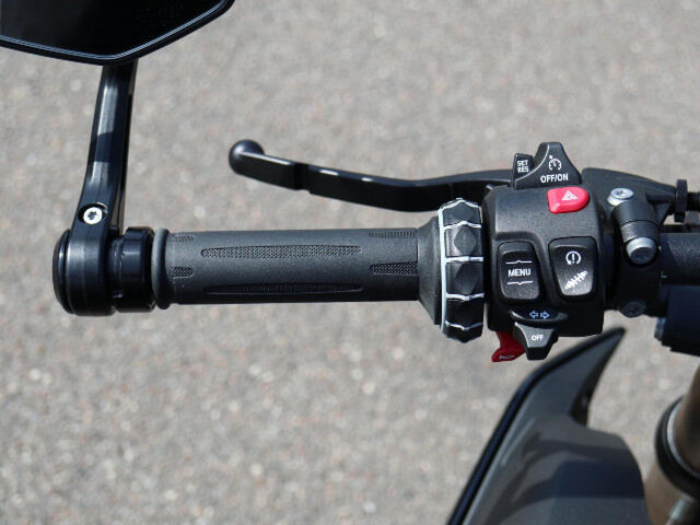 BMW S 1000 R Dynamik-/Komfort-Paket/Schaltassi. Pro Ansicht 9 für Fahrzeugdetailseite