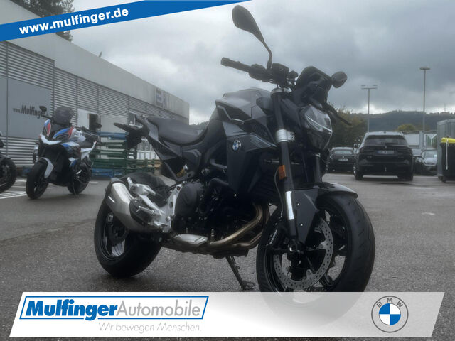 BMW F 900 R Triple Black Dynamik-/Komfort-Paket Heizg. Ansicht 1 für Fahrzeugdetailseite