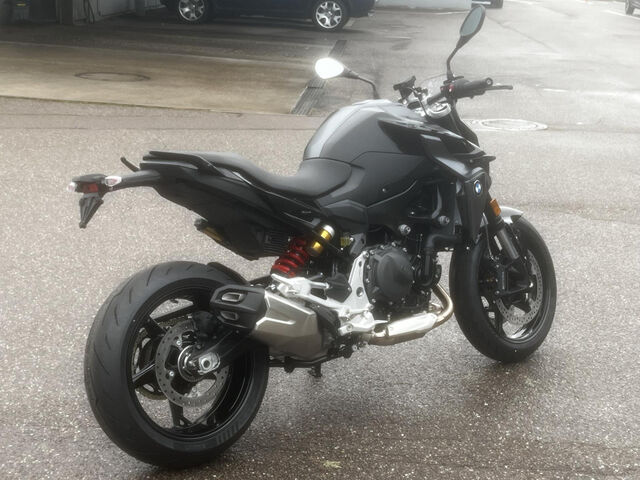 BMW F 900 R Triple Black Dynamik-/Komfort-Paket Heizg. Ansicht 7 für Fahrzeugdetailseite