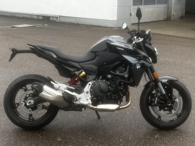 BMW F 900 R Triple Black Dynamik-/Komfort-Paket Heizg. Ansicht 8 für Fahrzeugdetailseite