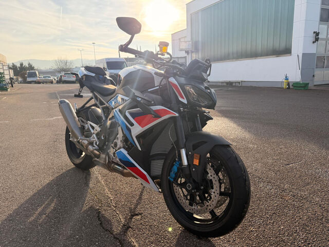 BMW M 1000 R Heizgriffe RDC Tempomat Sozius-Paket ABS Ansicht 2 für Fahrzeugdetailseite