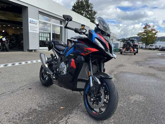 BMW M 1000 XR Competition-/Carbon-/FrÃ?&euro;steile-Paket Ansicht 4 für Fahrzeugdetailseite