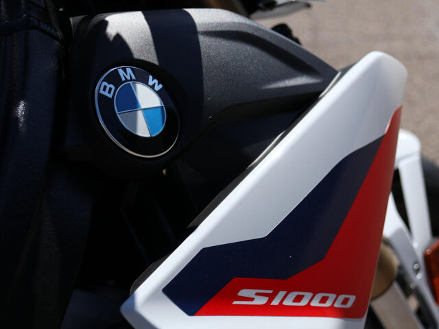 BMW S 1000 R M-Paket/Komfort-/Dynamik-Paket/RDC ABS Ansicht 10 für Fahrzeugdetailseite