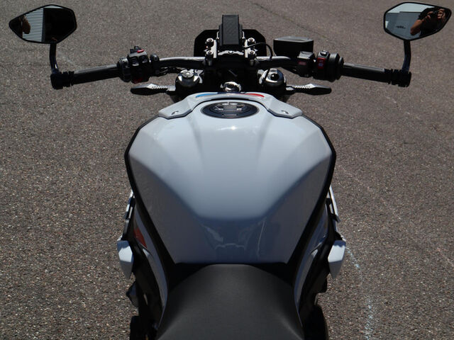 BMW S 1000 R M-Paket/Komfort-/Dynamik-Paket/RDC ABS Ansicht 13 für Fahrzeugdetailseite