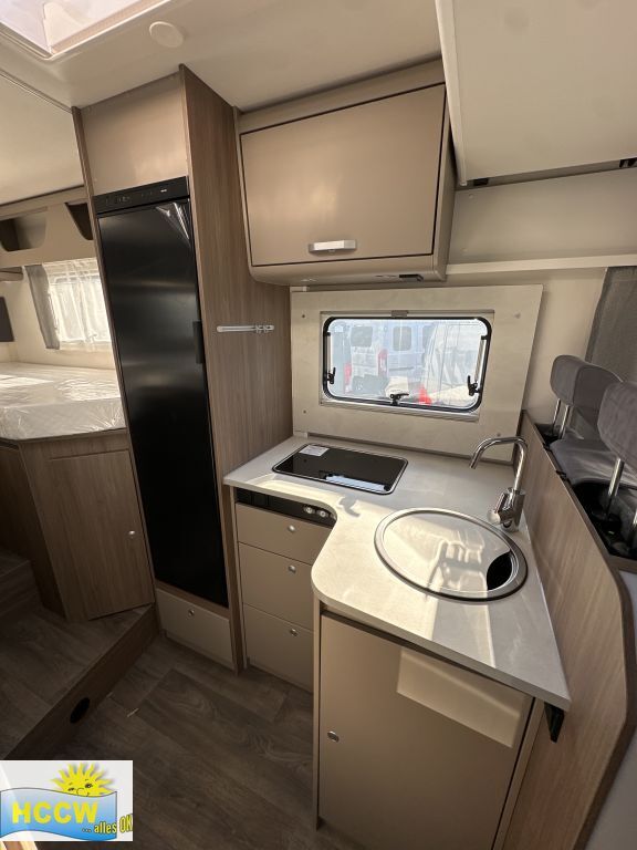 CARADO 328 Automatik + SAT und TV Ansicht 14 für Fahrzeugdetailseite