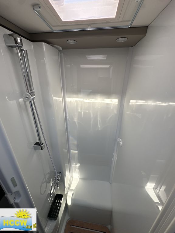 CARADO 328 Automatik + SAT und TV Ansicht 15 für Fahrzeugdetailseite