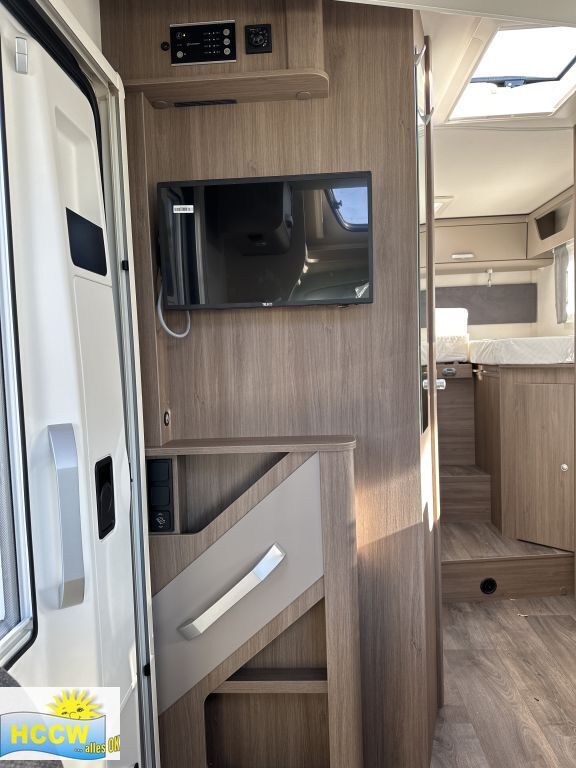 CARADO 328 Automatik + SAT und TV Ansicht 16 für Fahrzeugdetailseite