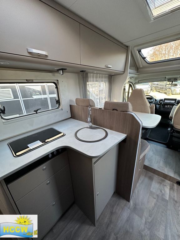 CARADO 447 pro+ Automatik/ 2 Personen Ansicht 7 für Fahrzeugdetailseite