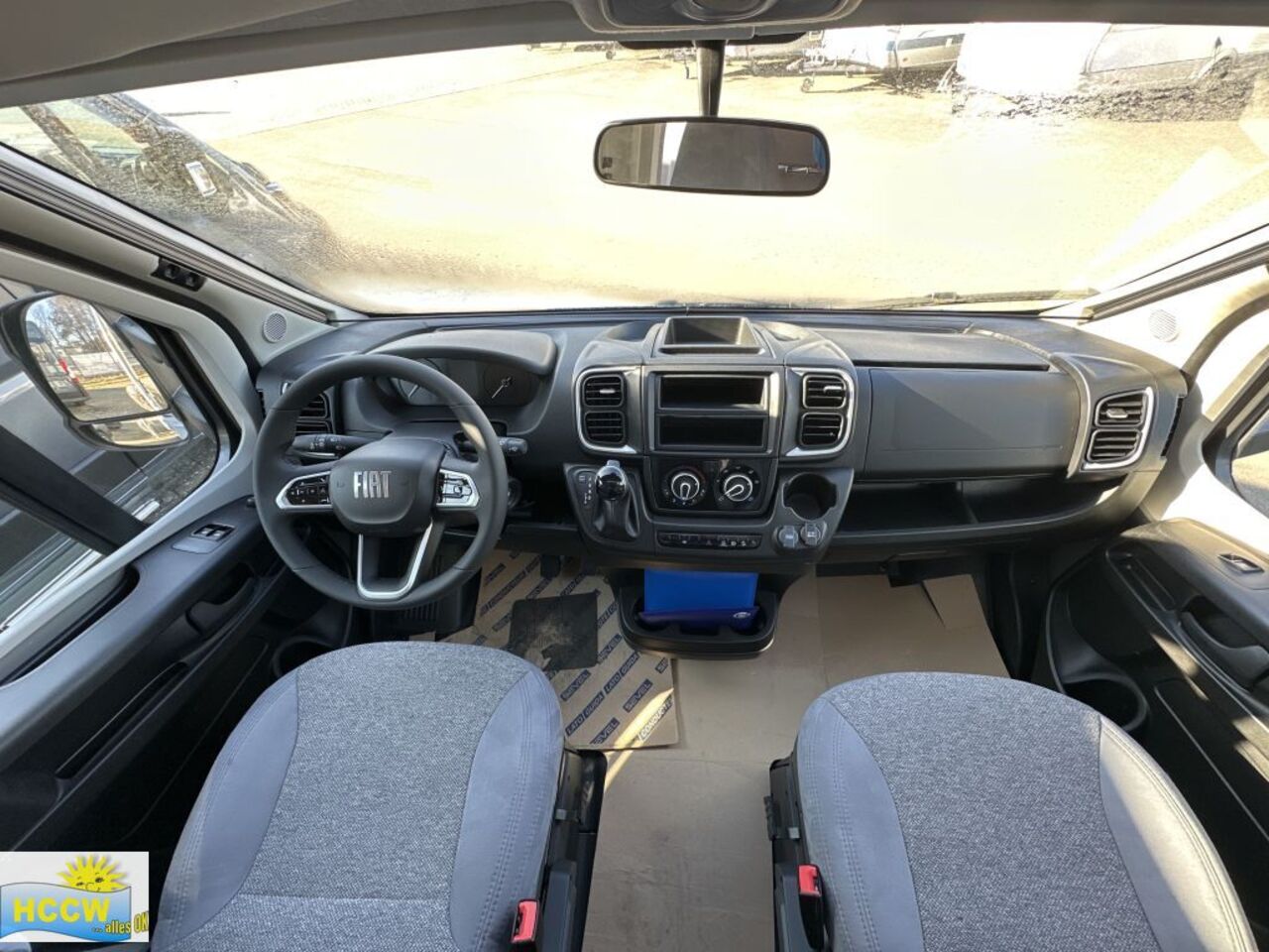 CARADO 328 Automatik + SAT und TV Ansicht 8 für Fahrzeugdetailseite