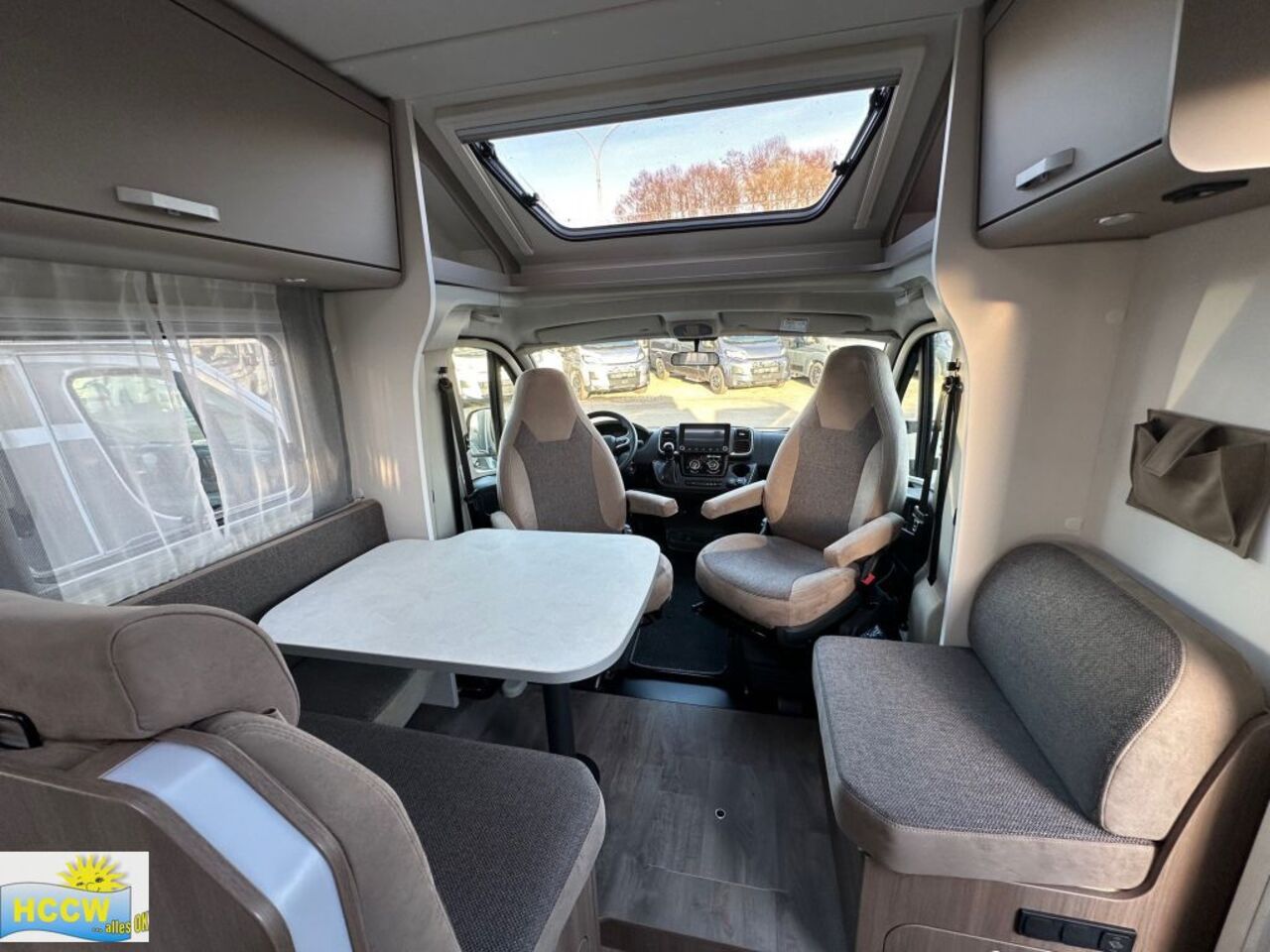 CARADO 447 pro+ Automatik/ 2 Personen Ansicht 4 für Fahrzeugdetailseite
