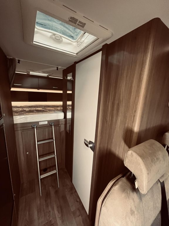 CARADO 464 PRO Solar, Sat Cytrac, Navi,TV Ansicht 21 für Fahrzeugdetailseite