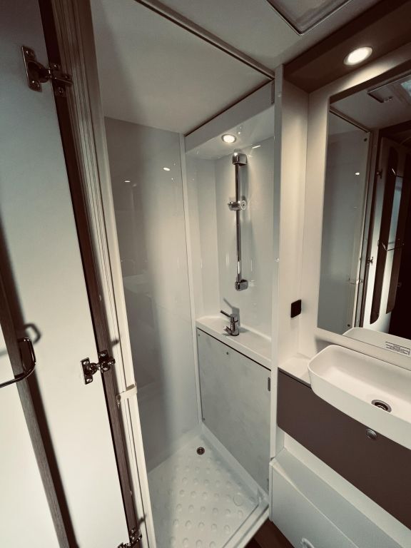 CARADO 464 PRO Solar, Sat Cytrac, Navi,TV Ansicht 22 für Fahrzeugdetailseite