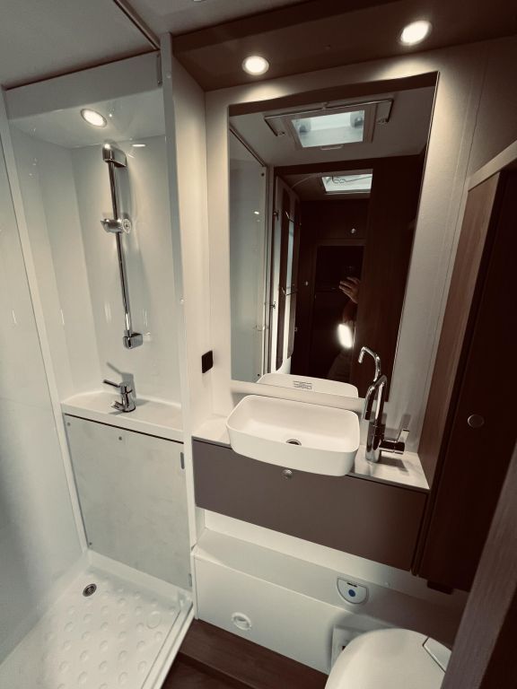 CARADO 464 PRO Solar, Sat Cytrac, Navi,TV Ansicht 23 für Fahrzeugdetailseite