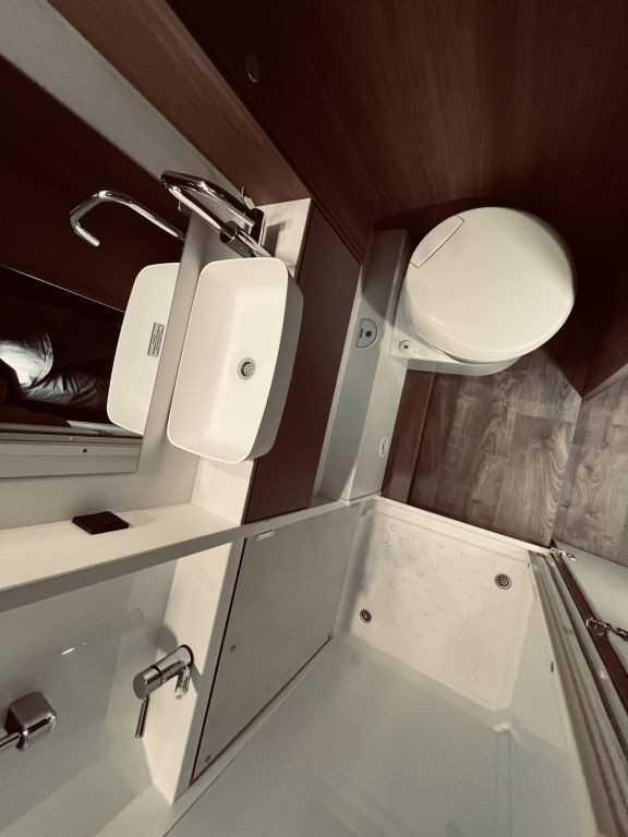 CARADO 464 PRO Solar, Sat Cytrac, Navi,TV Ansicht 25 für Fahrzeugdetailseite