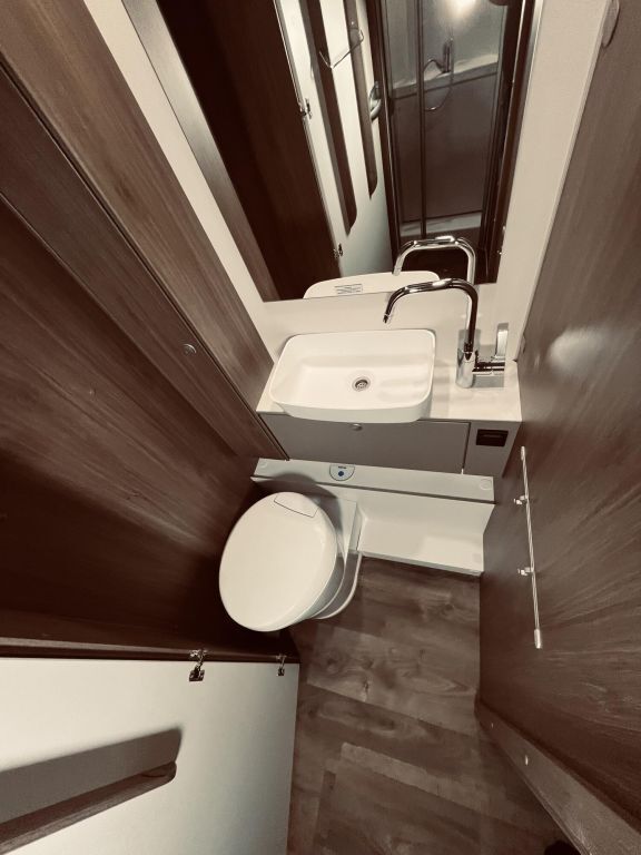 CARADO 447 Navi, Solar, 10.286 EUR Vorteil! Ansicht 22 für Fahrzeugdetailseite