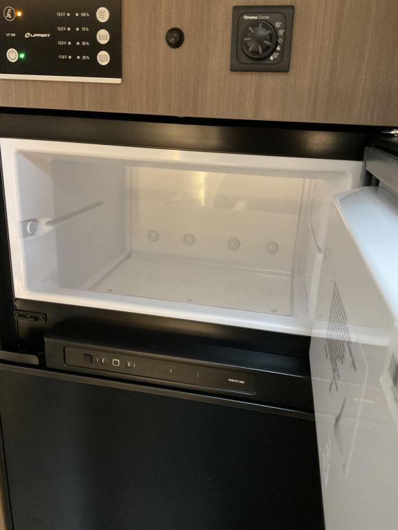 CARADO 447 LTE Router, TV, Automatik, Ansicht 25 für Fahrzeugdetailseite