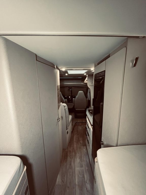 HYMER-ERIBA 580 Pure 31.975,- EUR Vorteil! Ansicht 21 für Fahrzeugdetailseite