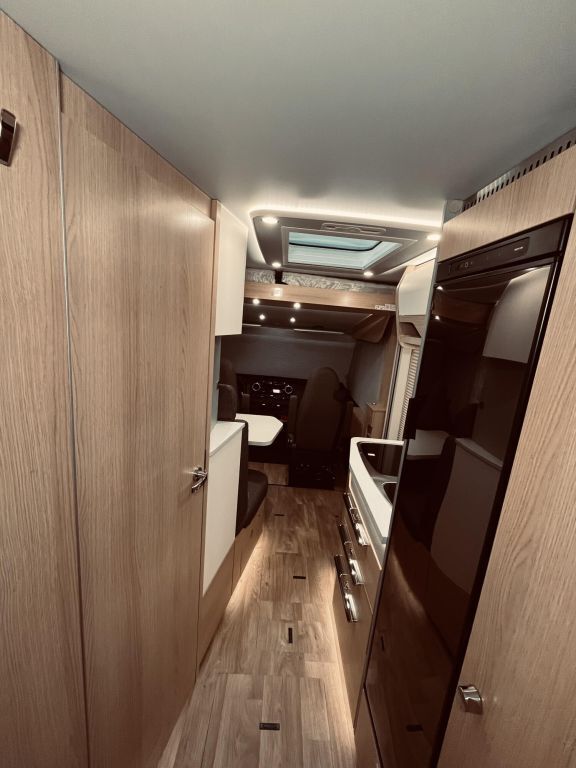 HYMER-ERIBA I 580 Dachklima, Solar, Sat, TV Ansicht 22 für Fahrzeugdetailseite