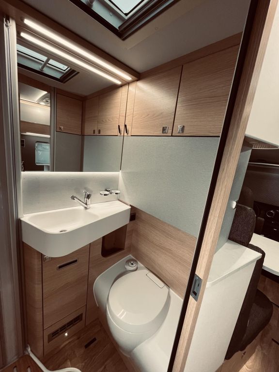 HYMER-ERIBA I 580 Dachklima, Solar, Sat, TV Ansicht 26 für Fahrzeugdetailseite